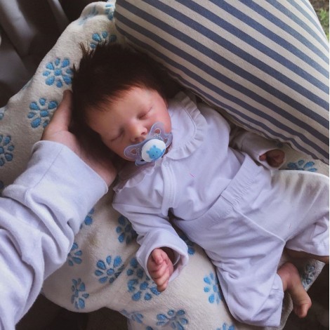 17 Inch Lifelike Cute Monette Reborn Baby Doll Girl，Sweet Sleep Reborn Doll